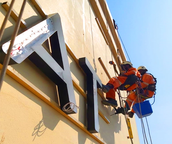 Sign Board Maintenance